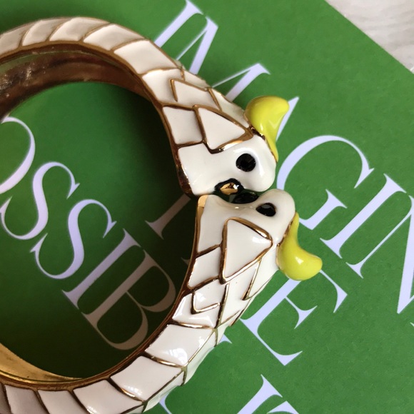 Collectible🌟 Kate Spade Kissing Cockatoo Bangle - Picture 2 of 3